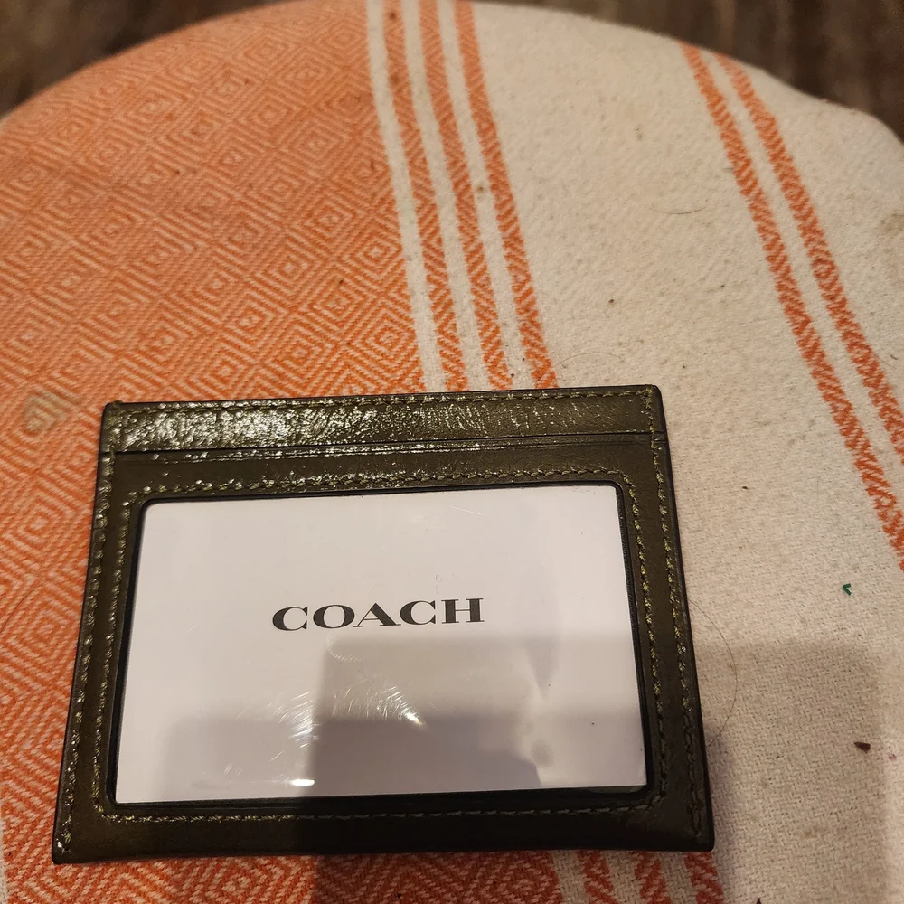 Coach Dark Green Leather Card Holder NWT - Picture 4 of 9